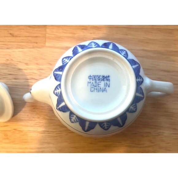 Tienshan Rice Grain Teapot With Blue Pattern - Picture 7 of 9